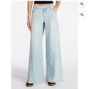 No Bundaries Light Wash Wide Leg Women’s Jeans size 8
